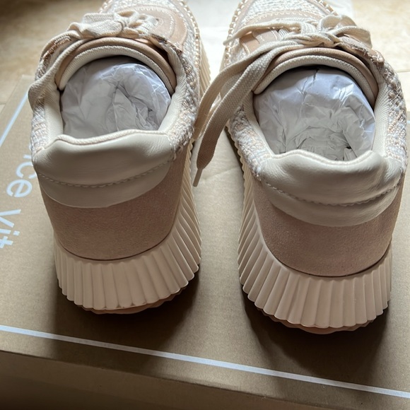 DOLCE VITA SNEAKERS - Picture 5 of 11